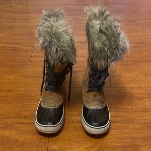 Sorel arctic faux fur winter boots